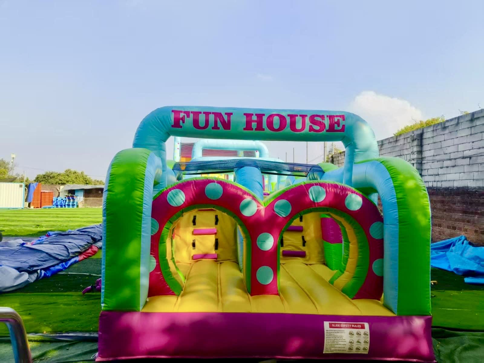 Fun House Obstacle - ed16625c-5876-4e07-9067-5f39072d3738