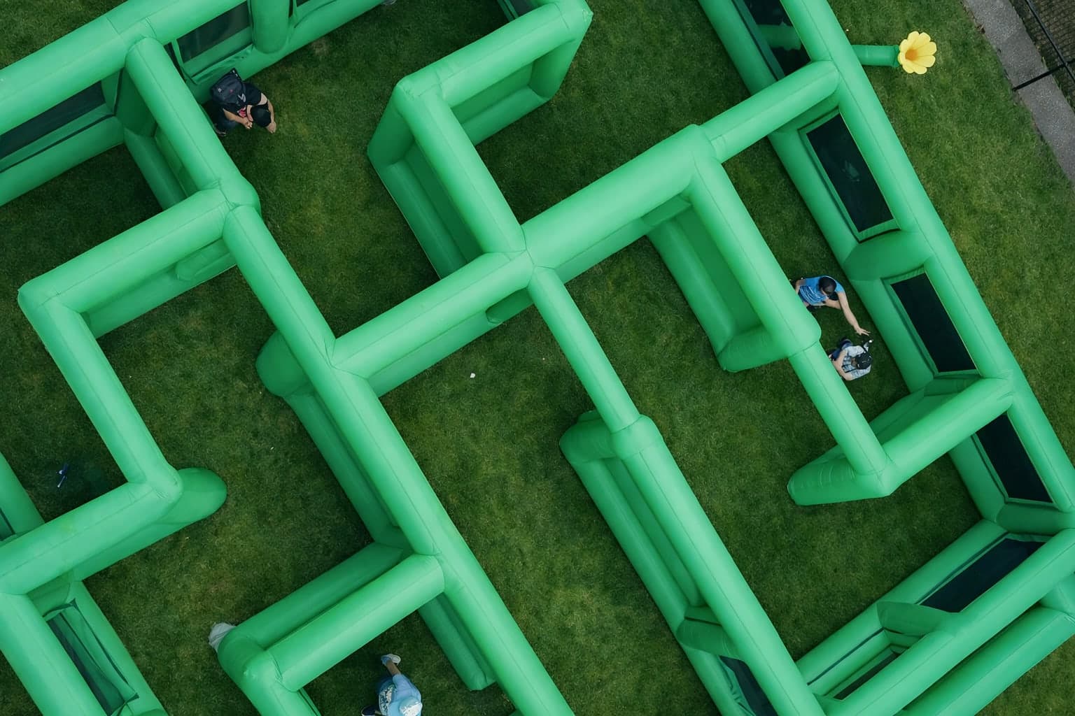 NERF Battle - NERF Battle Maze