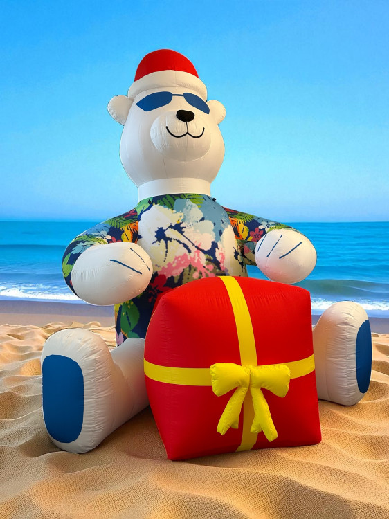 Giant Inflatable Holiday Bear: Christmas