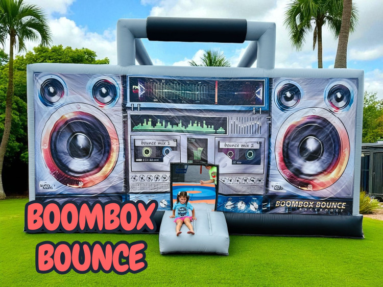 Boombox Bounce House 23 ft