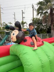 Strawberry Melon Playland 30 ft
